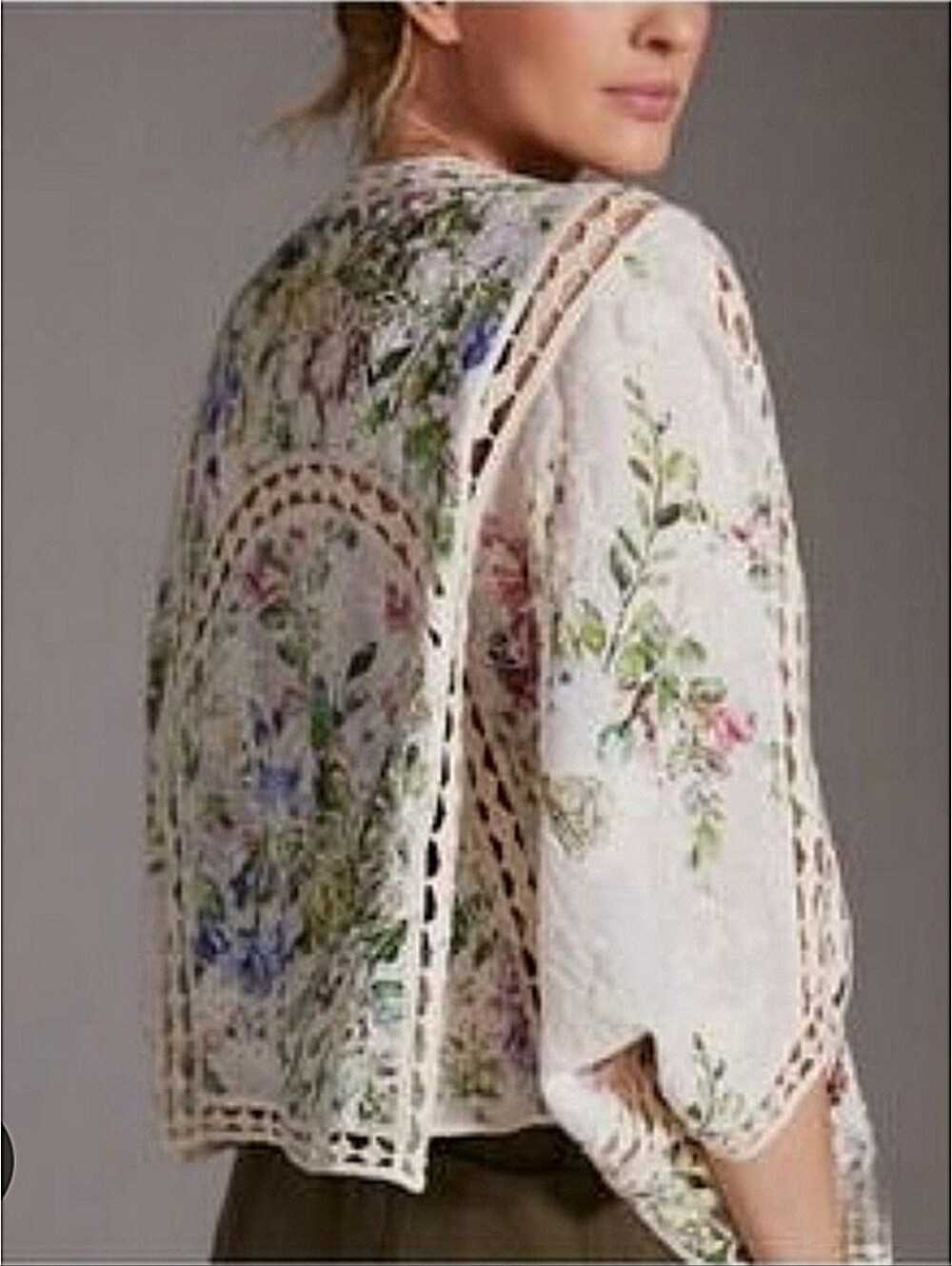 BNWOT-Rachel Zoe Floral Crochet Trim Kimono